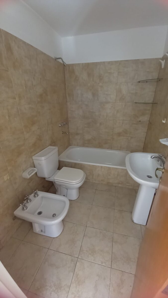 Venta Duplex Housing Villa Allende. 3 Dormitorios - 24