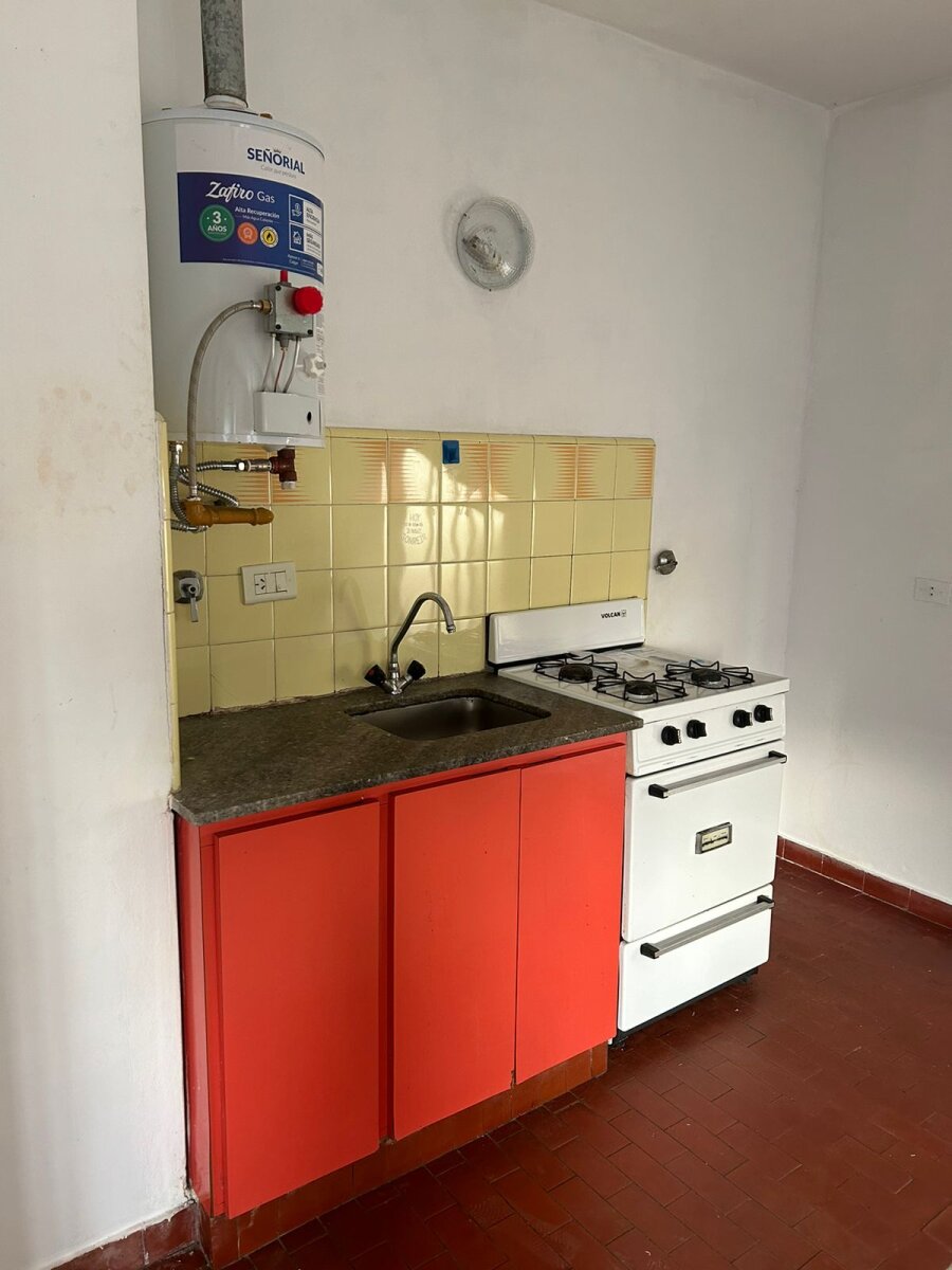 ITUZAINGO AL 700 ALQUILER MONOAMBIENTE — foto 6