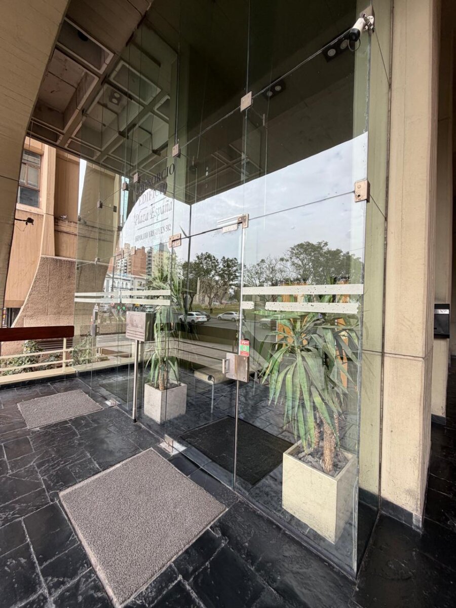VENTA DPTO 3 DORMITORIOS CON COCHERA - FRENTE A PLAZA ESPAÑA - Imagen 21