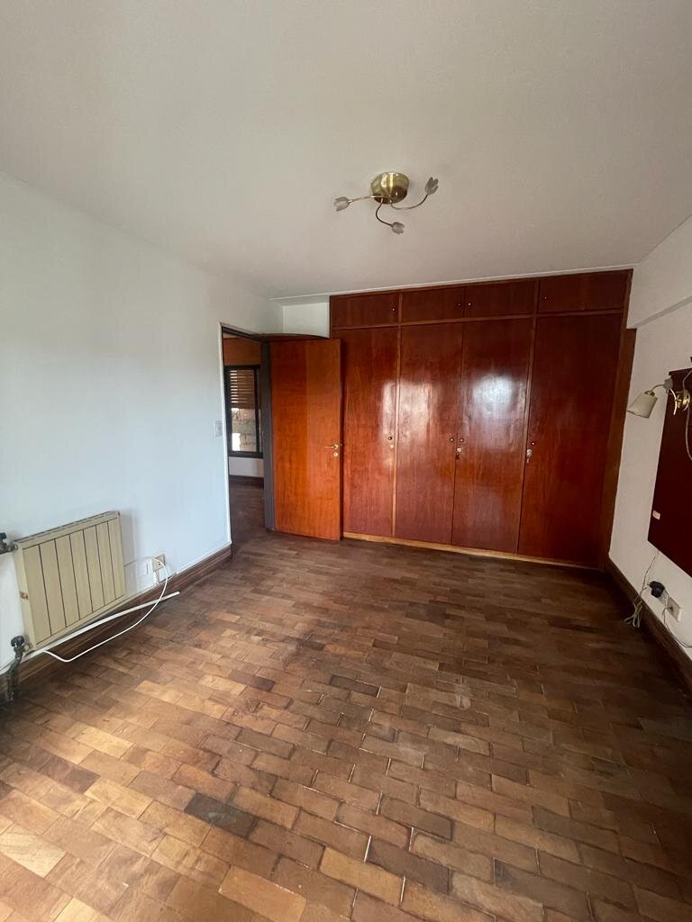 VENTA PISO 3 DORMITORIOS + SERVICIO CON COCHERA - POETA LUGONES - Imagen 7