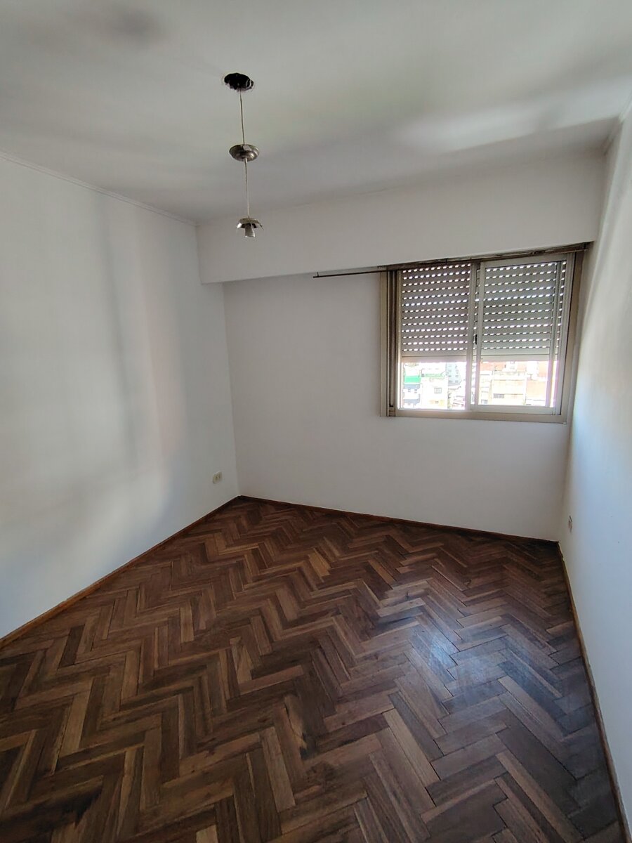 Moreno 1573 09 01 - 16