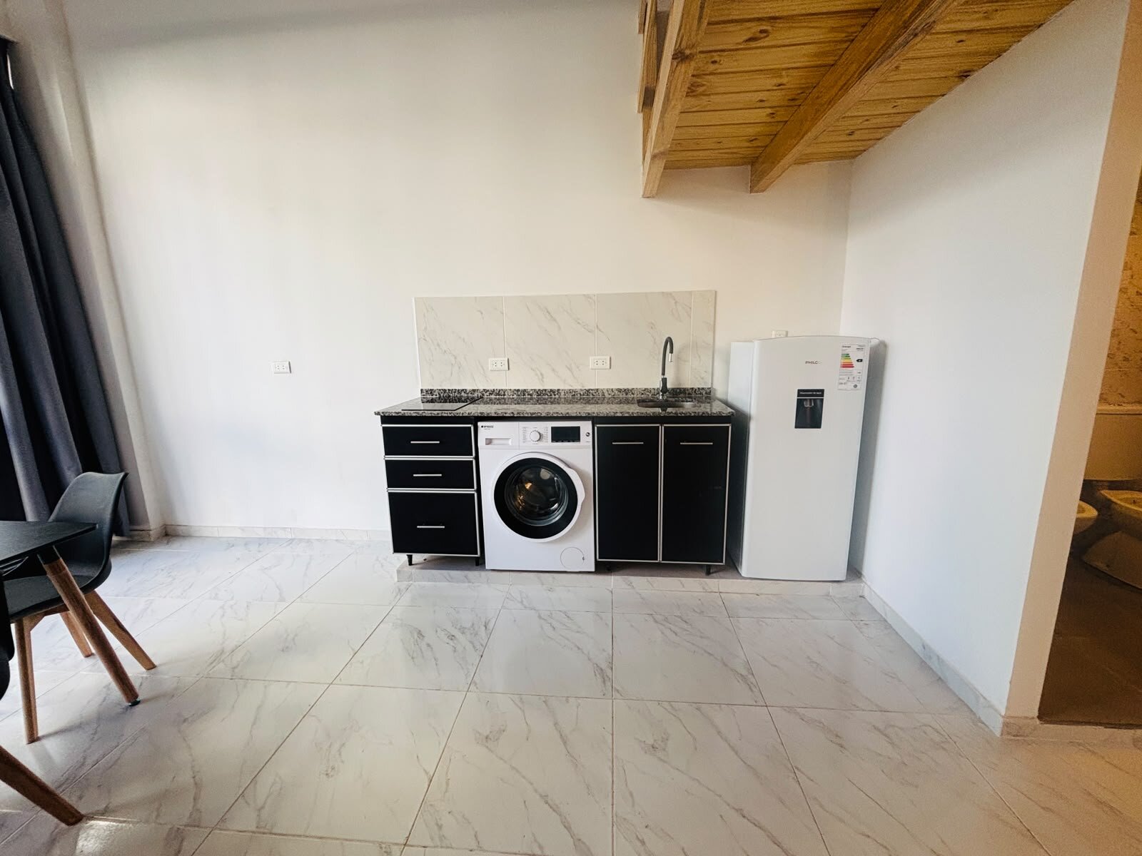 Se vende un agradable departamento tipo Loft refaccionado a nuevo - San Nicolas — foto 4