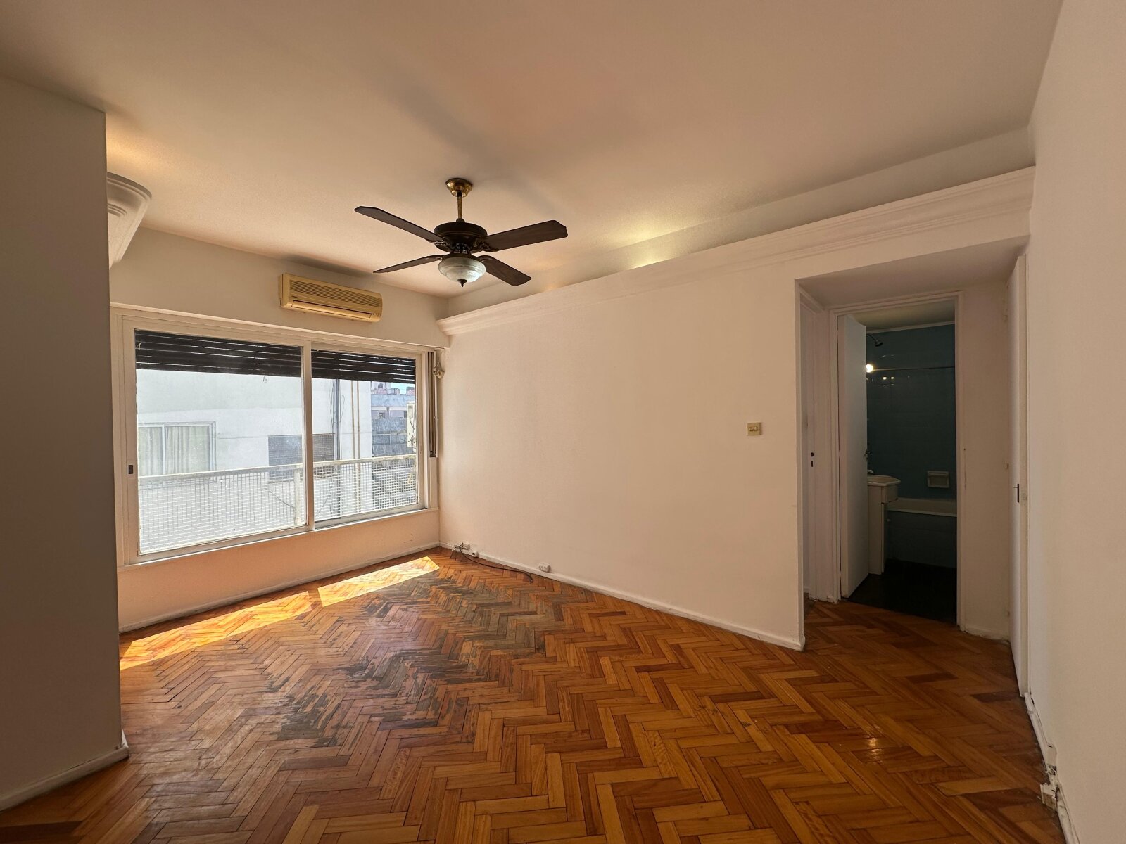 Departamento de 2 Amb. en Venta en Almagro