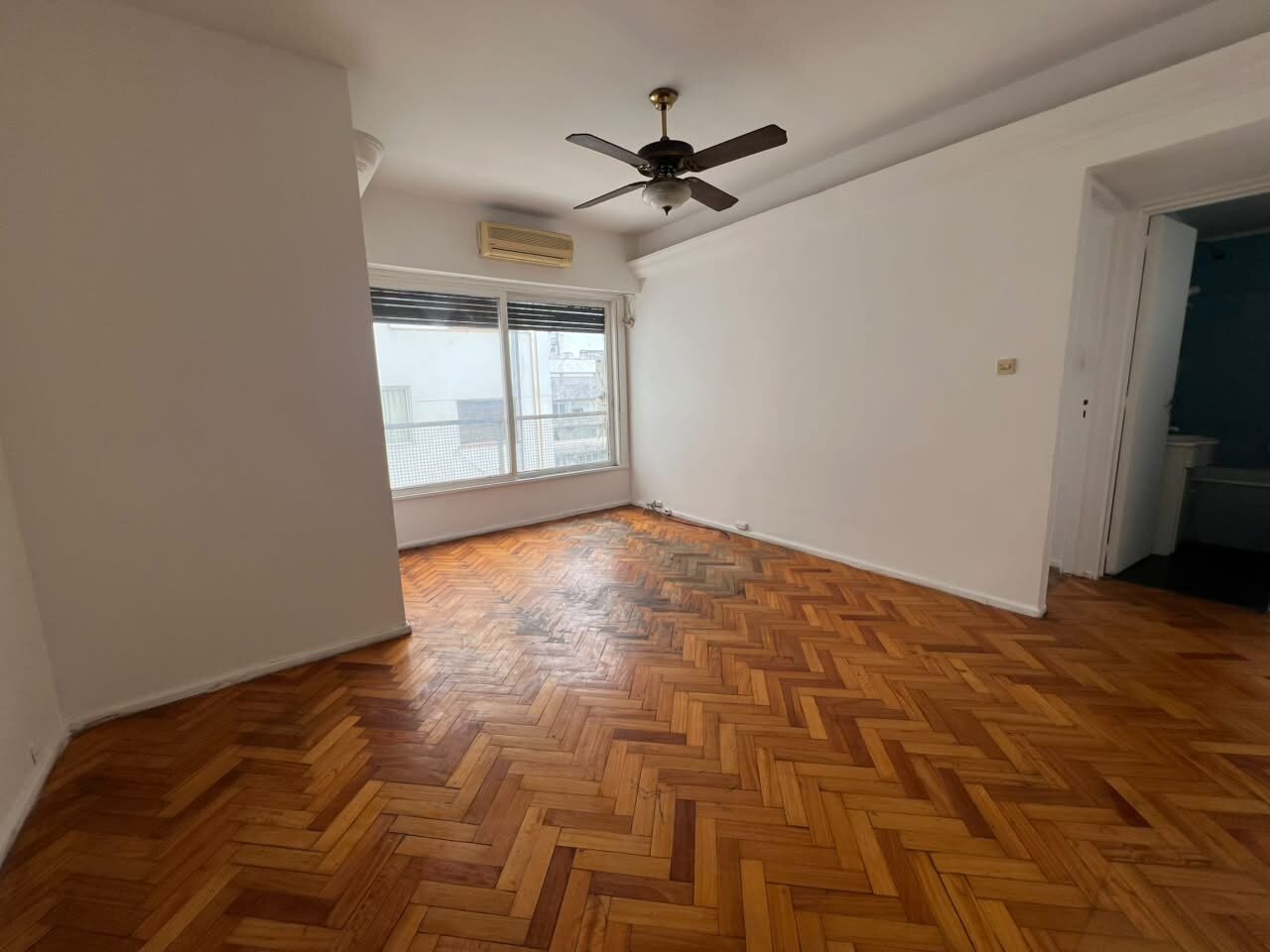 Departamento de 2 Amb. en Venta en Almagro