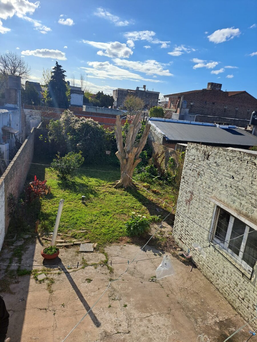 Casa 3 ambientes con fondo y cochera Lanus Este — foto 14