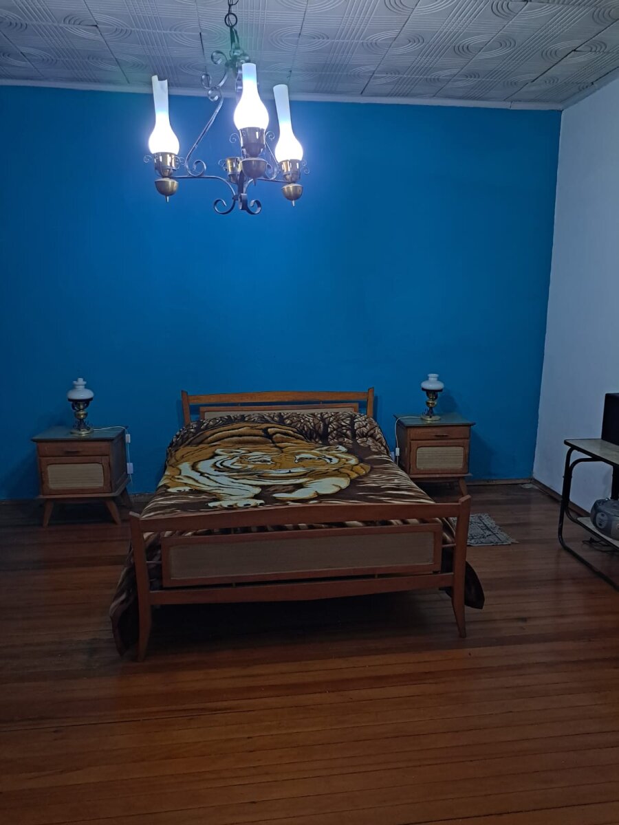 Casa 3 ambientes con fondo y cochera Lanus Este - 20