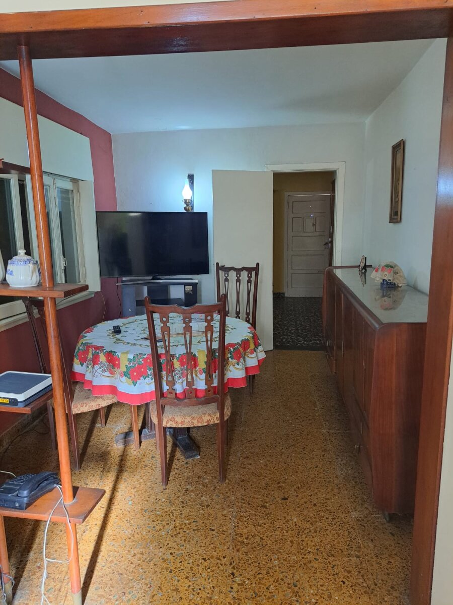 Casa 3 ambientes con fondo y cochera Lanus Este — foto 7