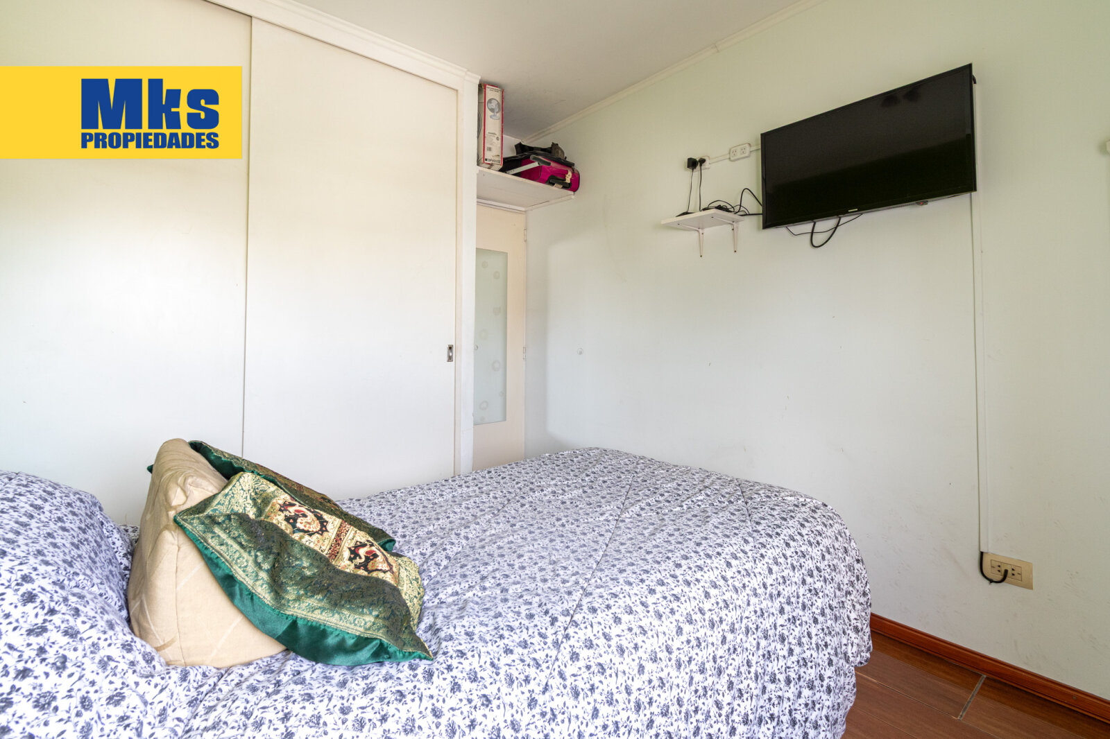 Venta de 2 ambientes en Avellaneda c/balcon y vista abierta. Torres Pueyrredon. - 11