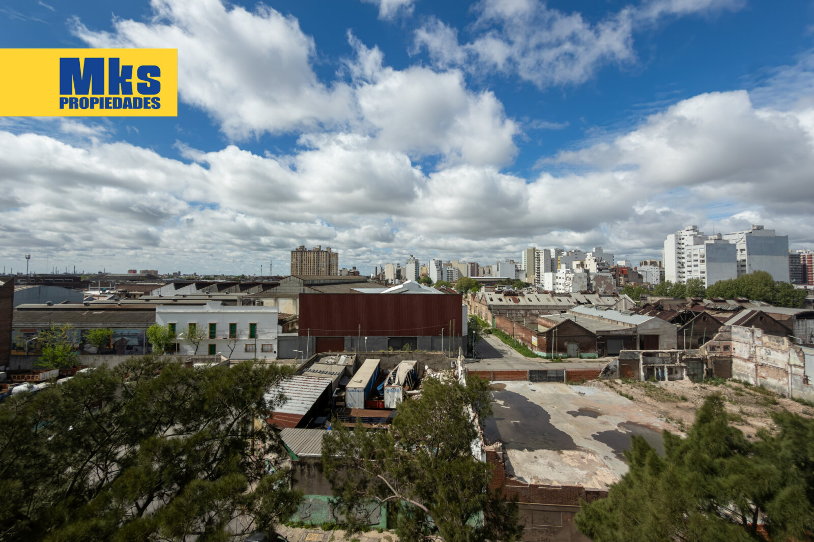 Venta de 2 ambientes en Avellaneda c/balcon y vista abierta. Torres Pueyrredon. - 14