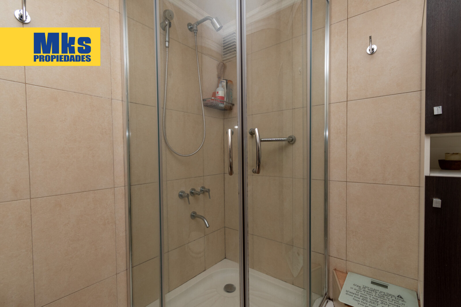 Venta de 2 ambientes en Avellaneda c/balcon y vista abierta. Torres Pueyrredon. - 8
