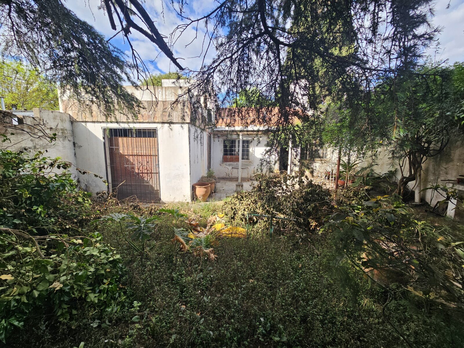 Casa a refaccionar en linda zona para inversión — foto 14