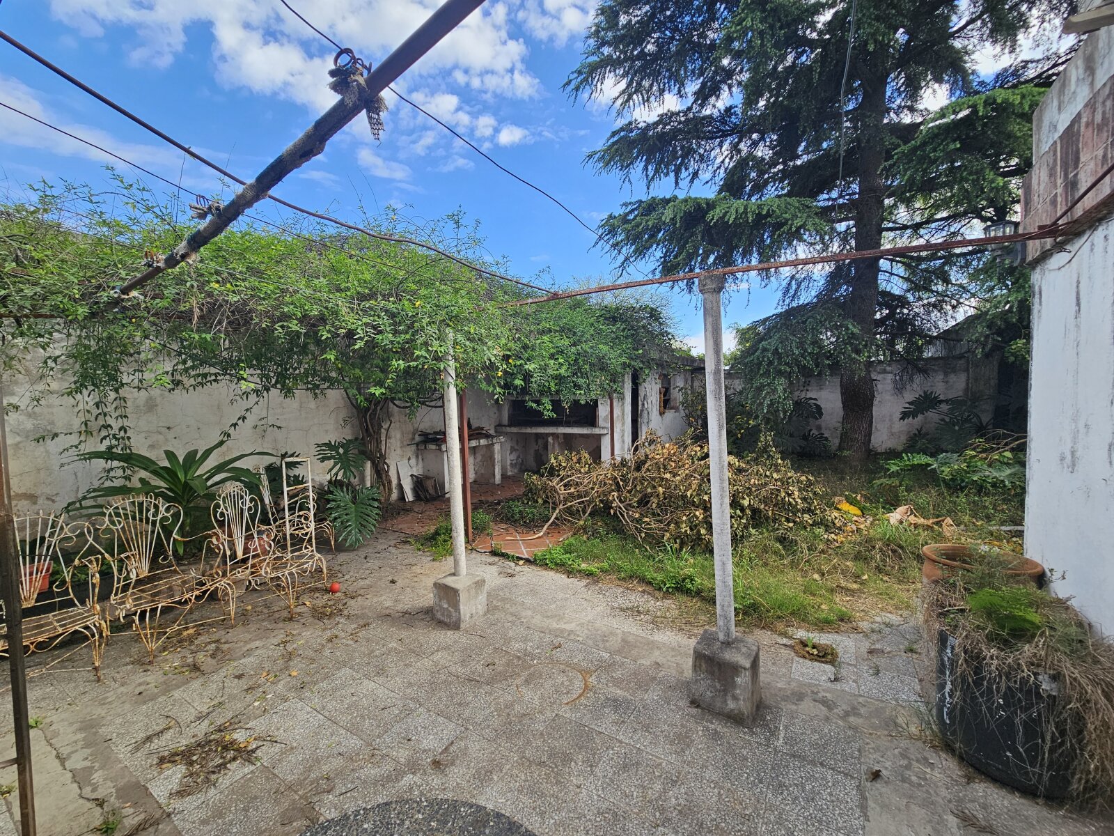 Casa a refaccionar en linda zona para inversión — foto 12