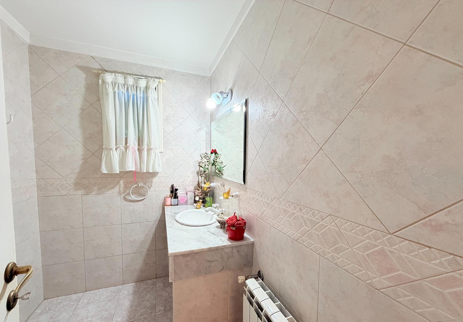 VENTA CASA CHALET 4 AMBIENTES CON JARDIN Y GARAGE - 16