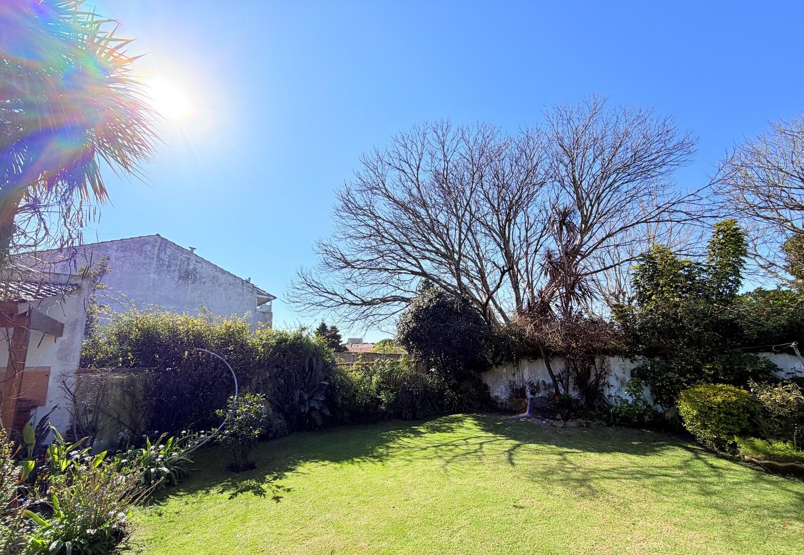 VENTA CASA CHALET 4 AMBIENTES CON JARDIN Y GARAGE - 30