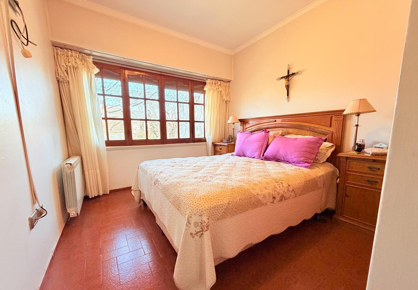 VENTA CASA CHALET 4 AMBIENTES CON JARDIN Y GARAGE - 19
