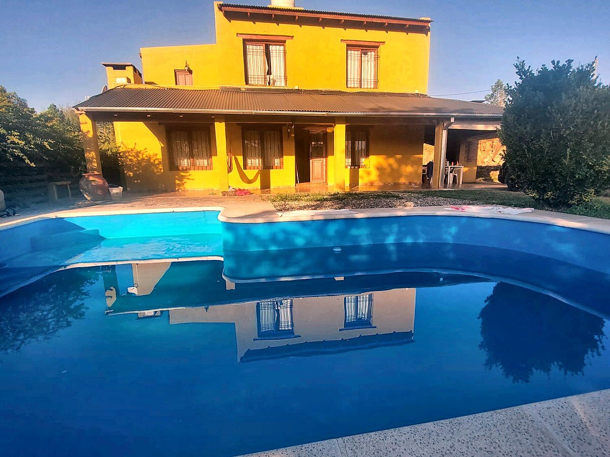 Casa en venta 5 dorm con pileta y vista a las sierras, Villa Yacanto — foto 2