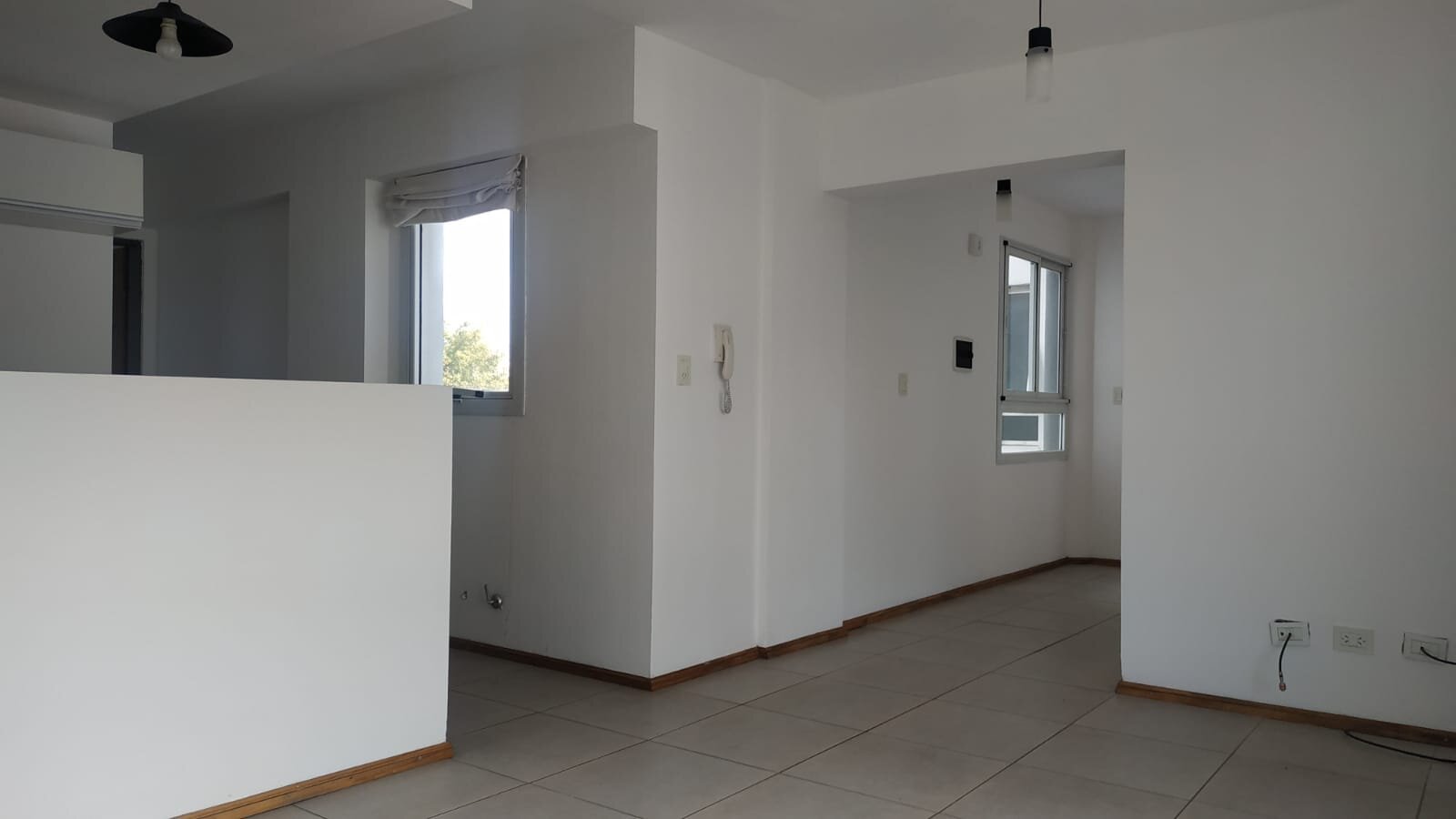 ALQUILER UN DORMITORIO CON COCHERA ECHESORTU — foto 7
