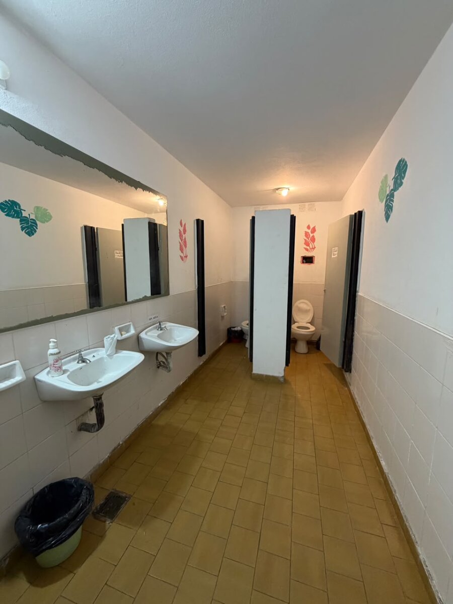Oficina En venta Cerro de las Rosas - Imagen 12