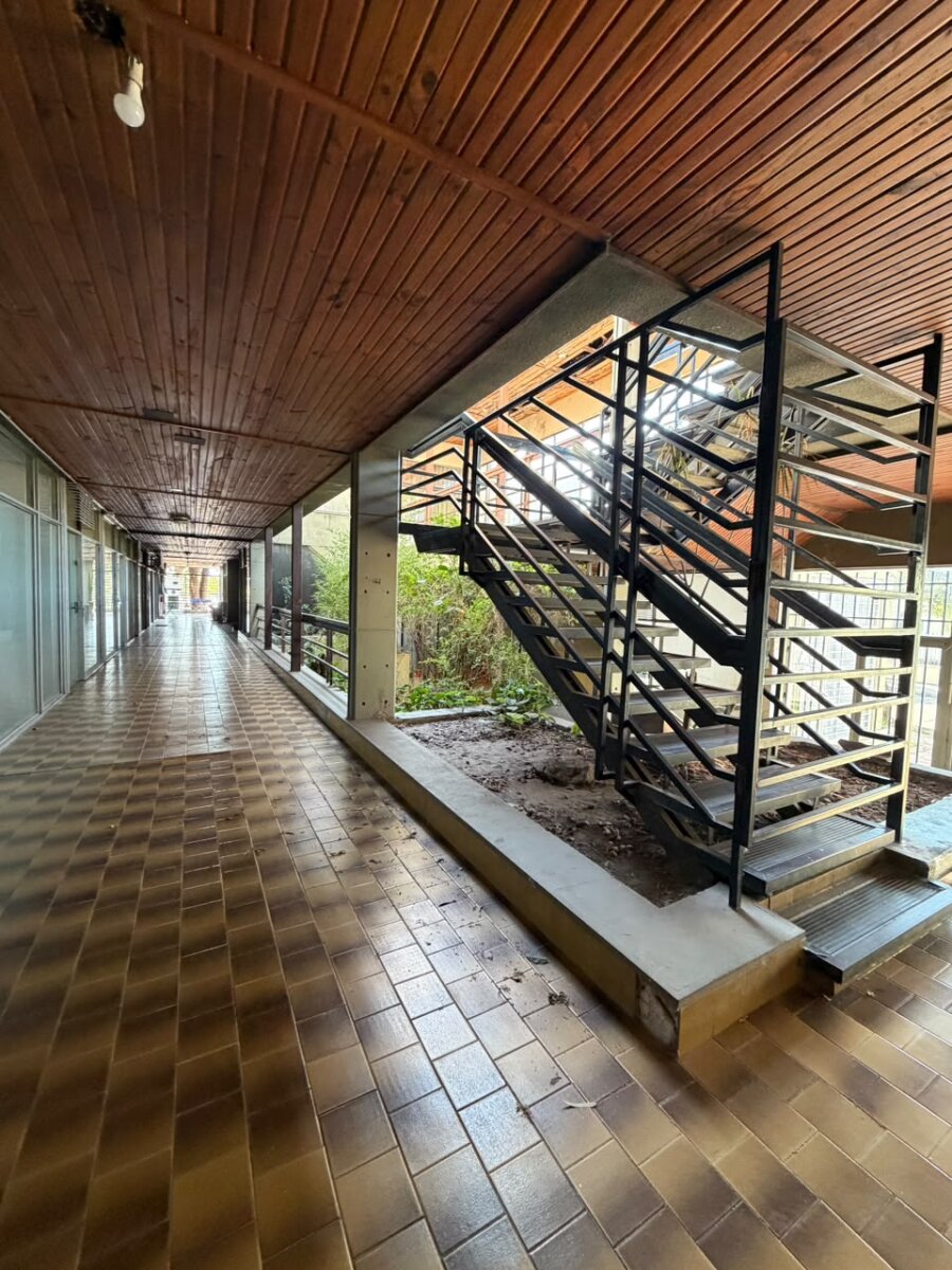 Oficina En venta Cerro de las Rosas - Imagen 8