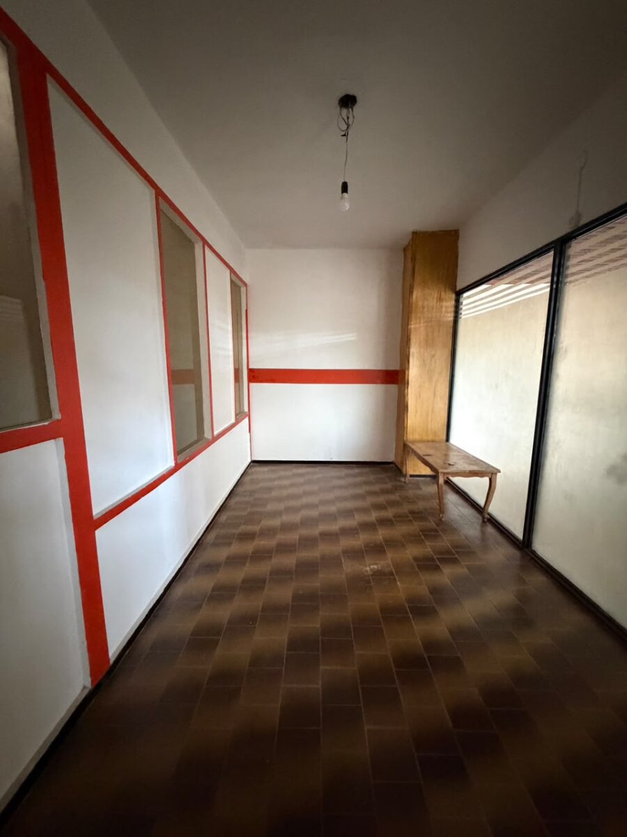 Oficina En venta Cerro de las Rosas - Imagen 3