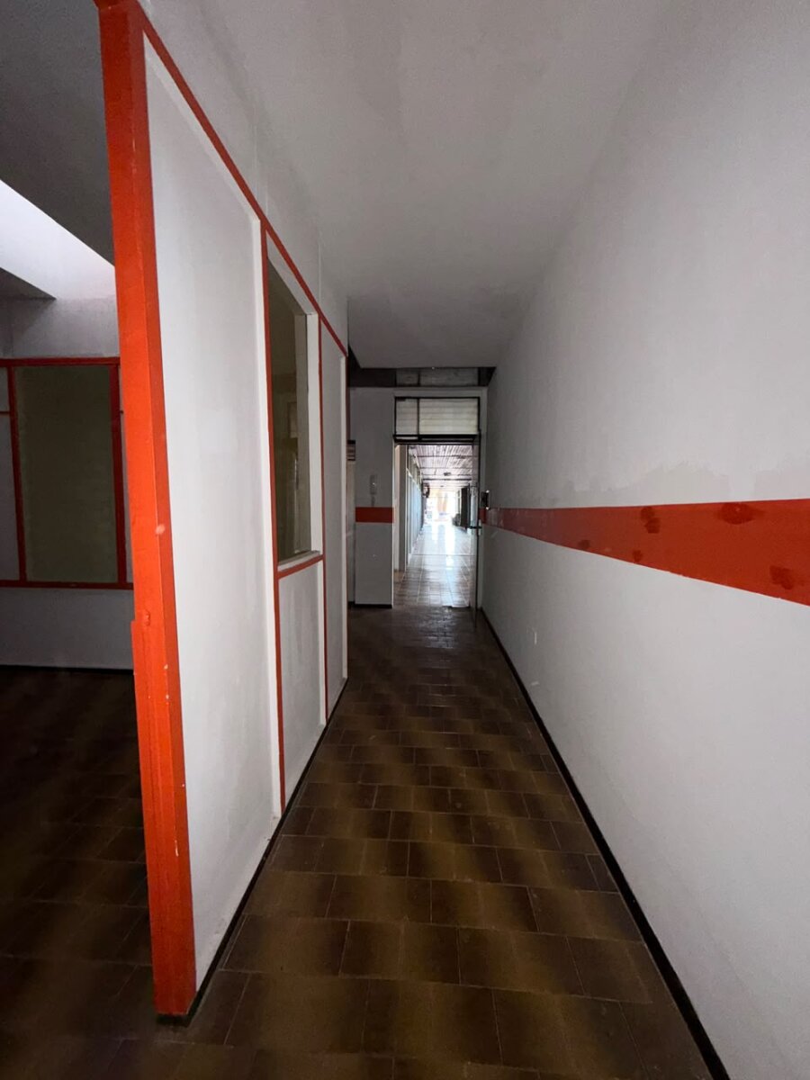 Oficina En venta Cerro de las Rosas - Imagen 6