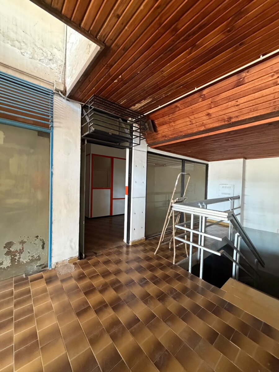 Oficina En venta Cerro de las Rosas - Imagen 13