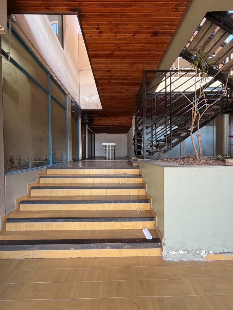 Oficina En venta Cerro de las Rosas - Imagen 15