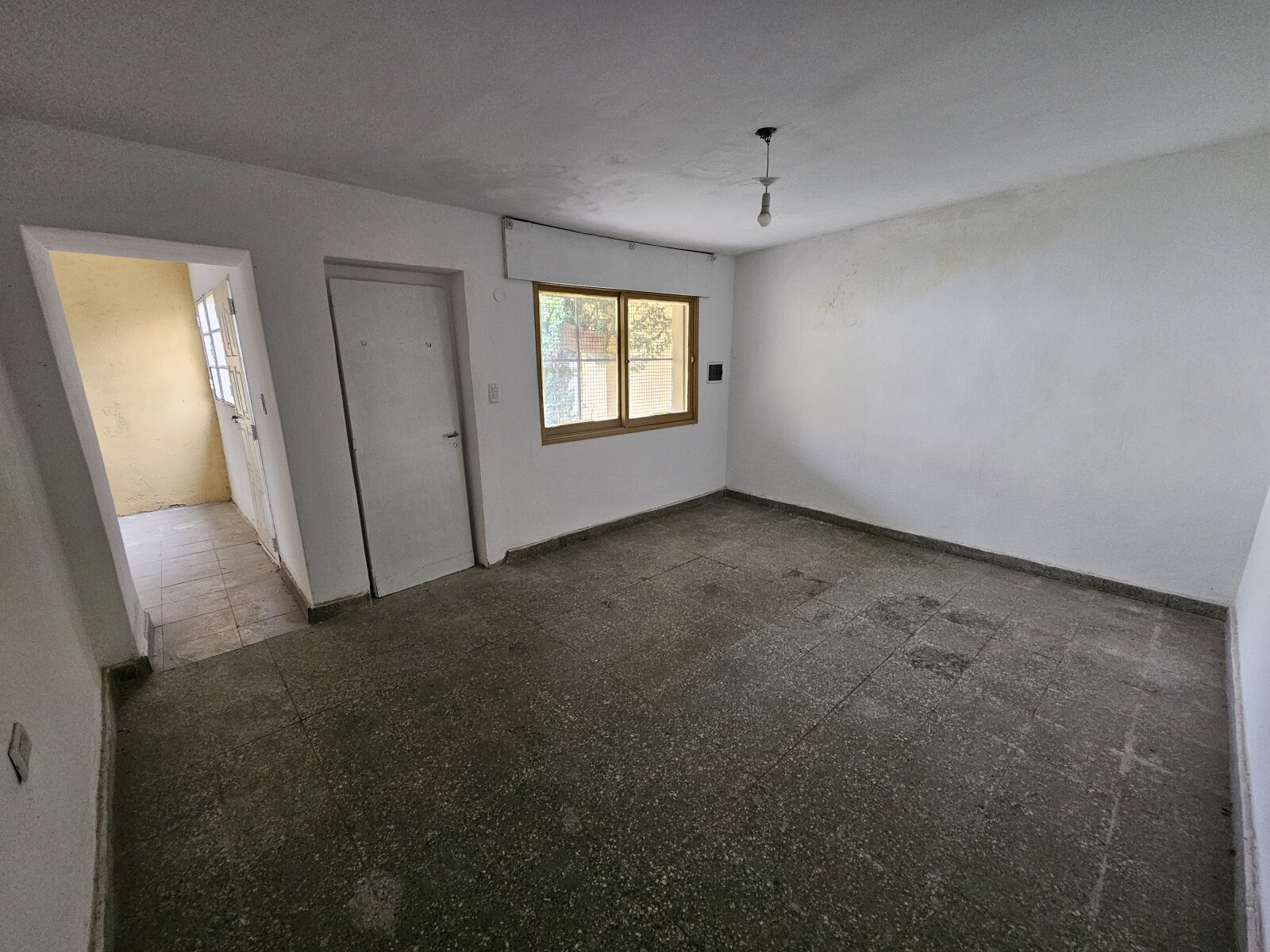 Posesión de casa interna enfrente al CPC de Monseñor Pablo Cabrera — foto 6