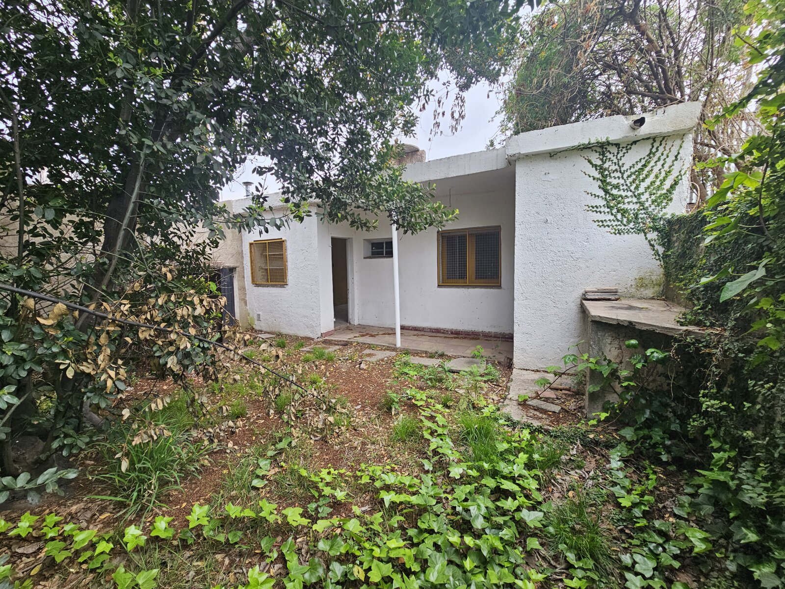 Posesión de casa interna enfrente al CPC de Monseñor Pablo Cabrera — foto 2