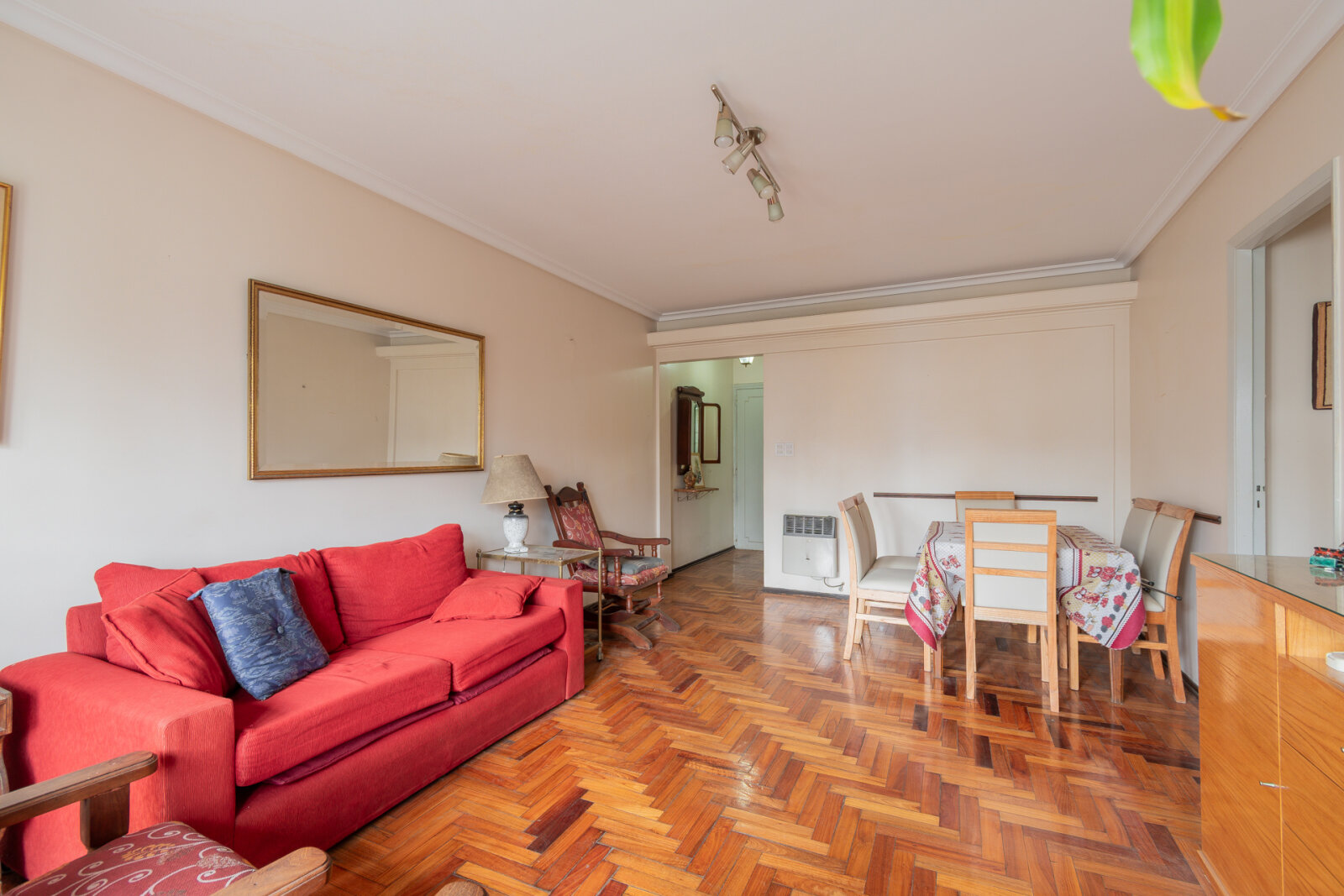 VENTA. 3 AMBIENTES CON BALCÓN EN VILLA URQUIZA. MUY LUMINOSO Y SILENCIOSO. EDIFICIO REACONDICIONADO. — foto 5