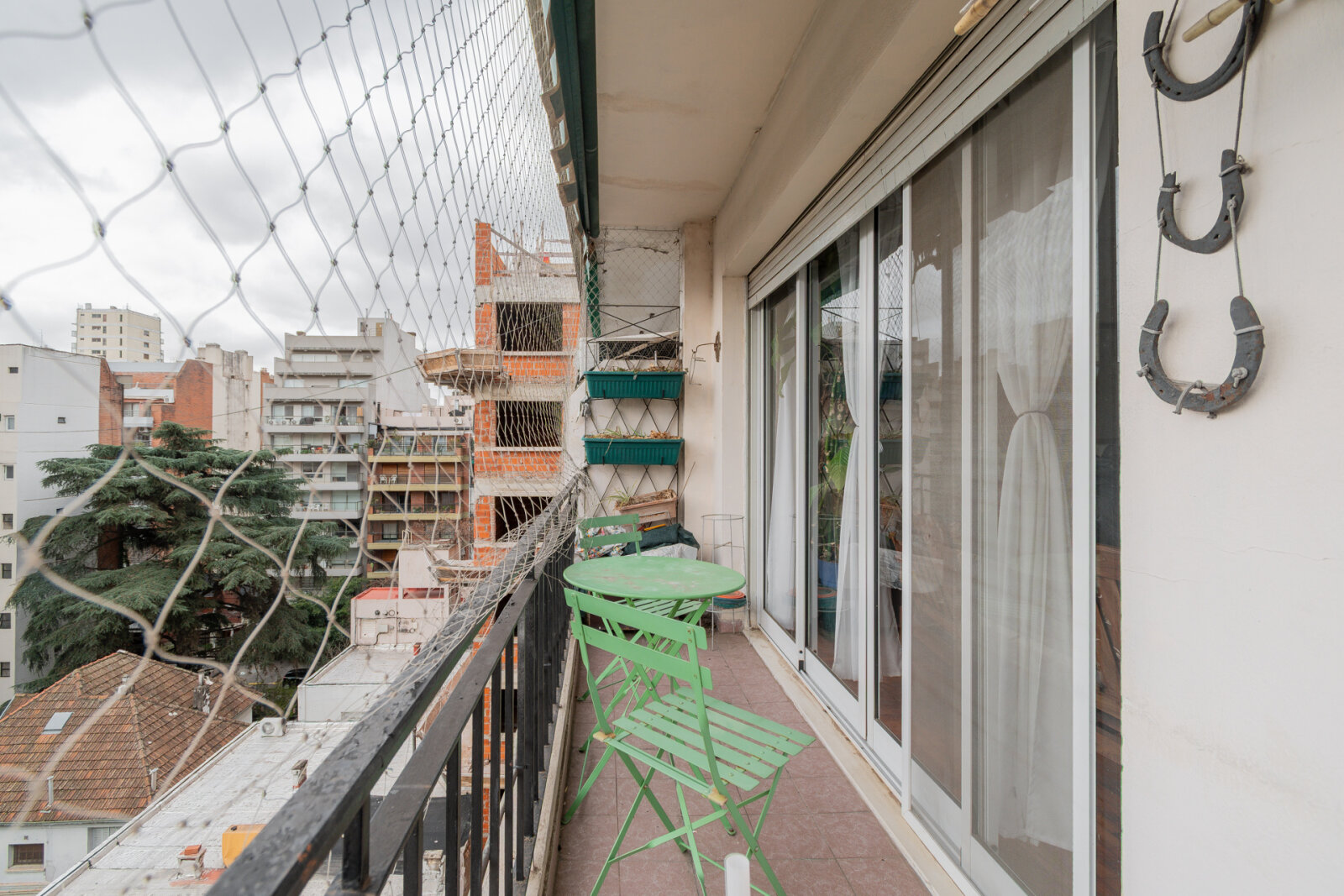 VENTA. 3 AMBIENTES CON BALCÓN EN VILLA URQUIZA. MUY LUMINOSO Y SILENCIOSO. EDIFICIO REACONDICIONADO. — foto 7