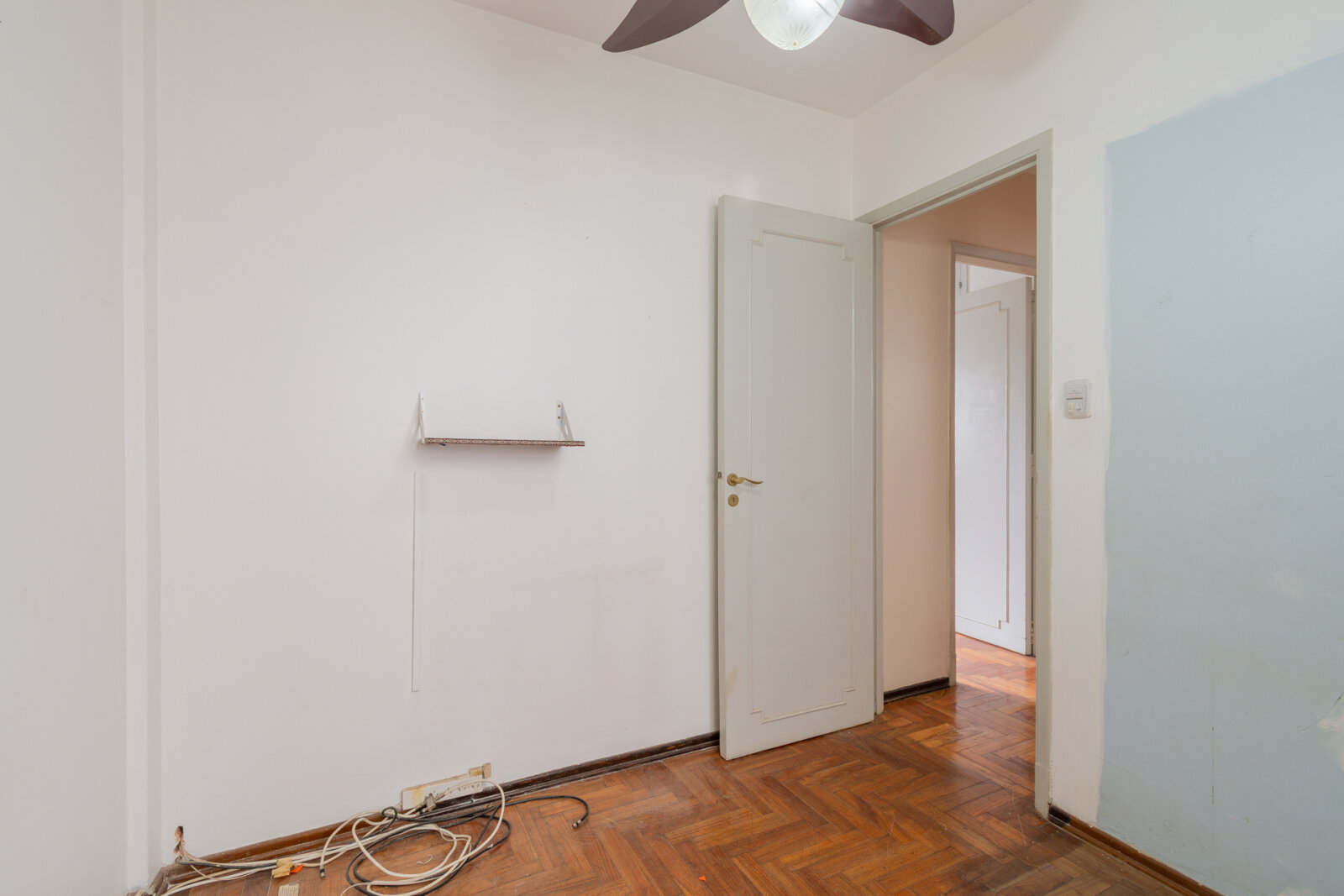 VENTA. 3 AMBIENTES CON BALCÓN EN VILLA URQUIZA. MUY LUMINOSO Y SILENCIOSO. EDIFICIO REACONDICIONADO. - 23