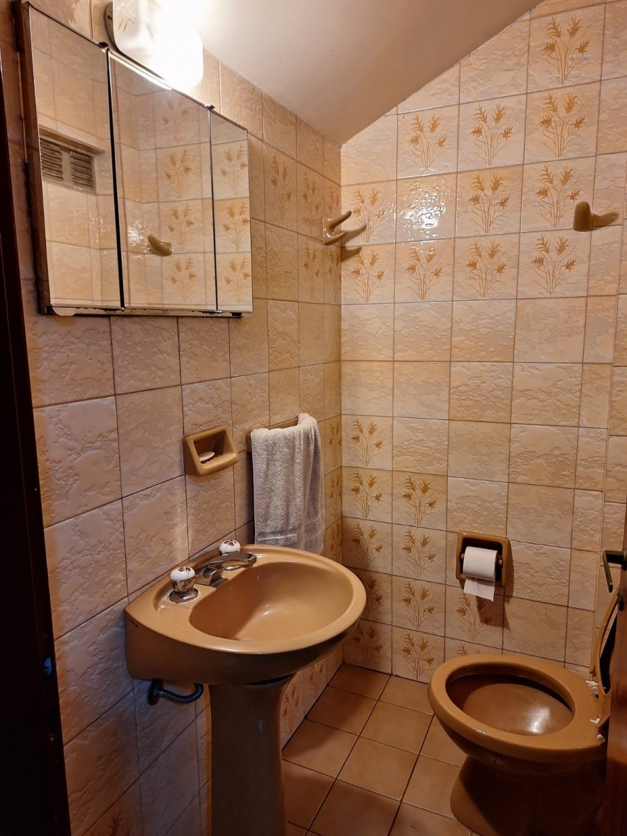 CASA 4 AMBIENTES CON LOCAL VENTA EN BLOCK - 30