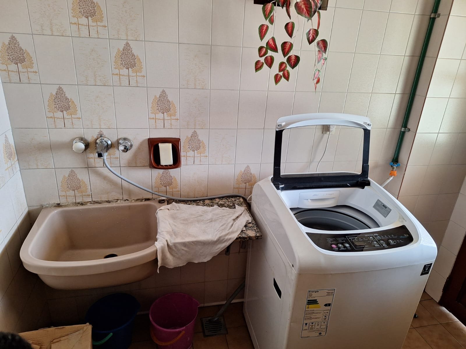 CASA 4 AMBIENTES CON LOCAL VENTA EN BLOCK — foto 9