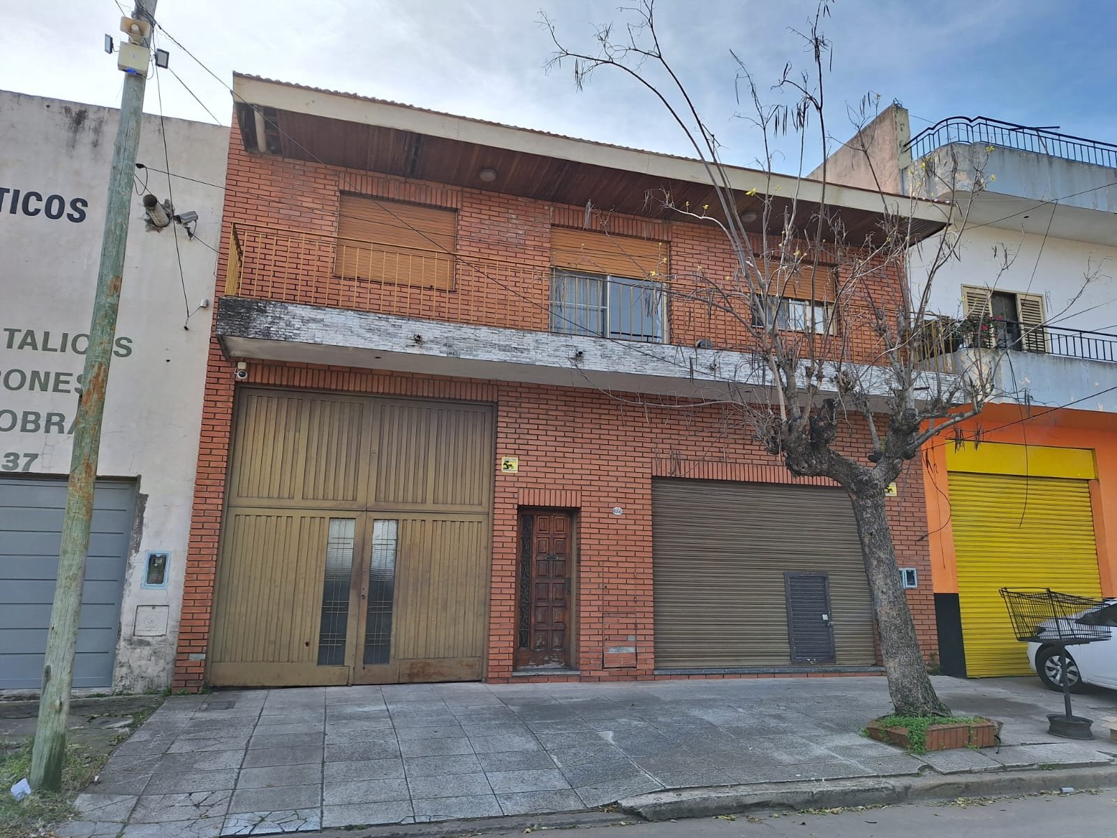 CASA 4 AMBIENTES CON LOCAL VENTA EN BLOCK - 31