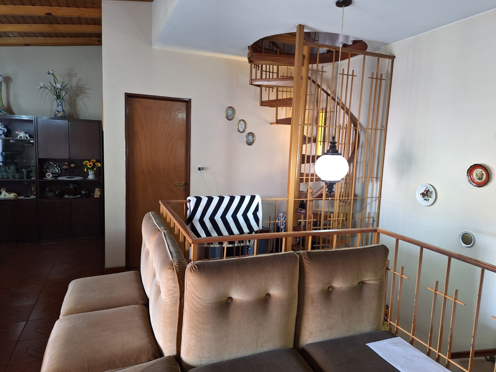 CASA 4 AMBIENTES CON LOCAL VENTA EN BLOCK — foto 2