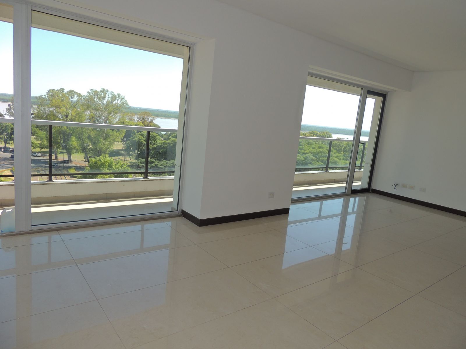 Departamento de 3 dormitorios en Alquiler -Aqualina — foto 3