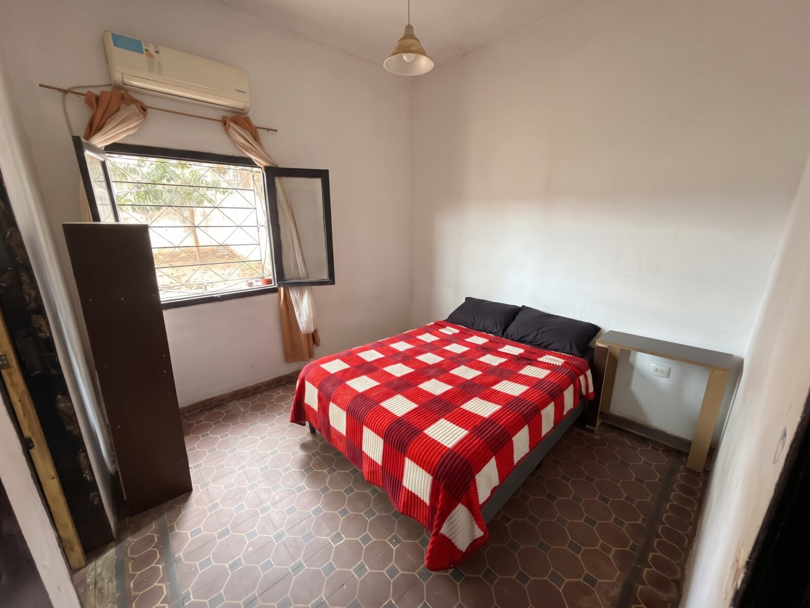 Casa a reciclar, barrio Cinco Esquinas — foto 4