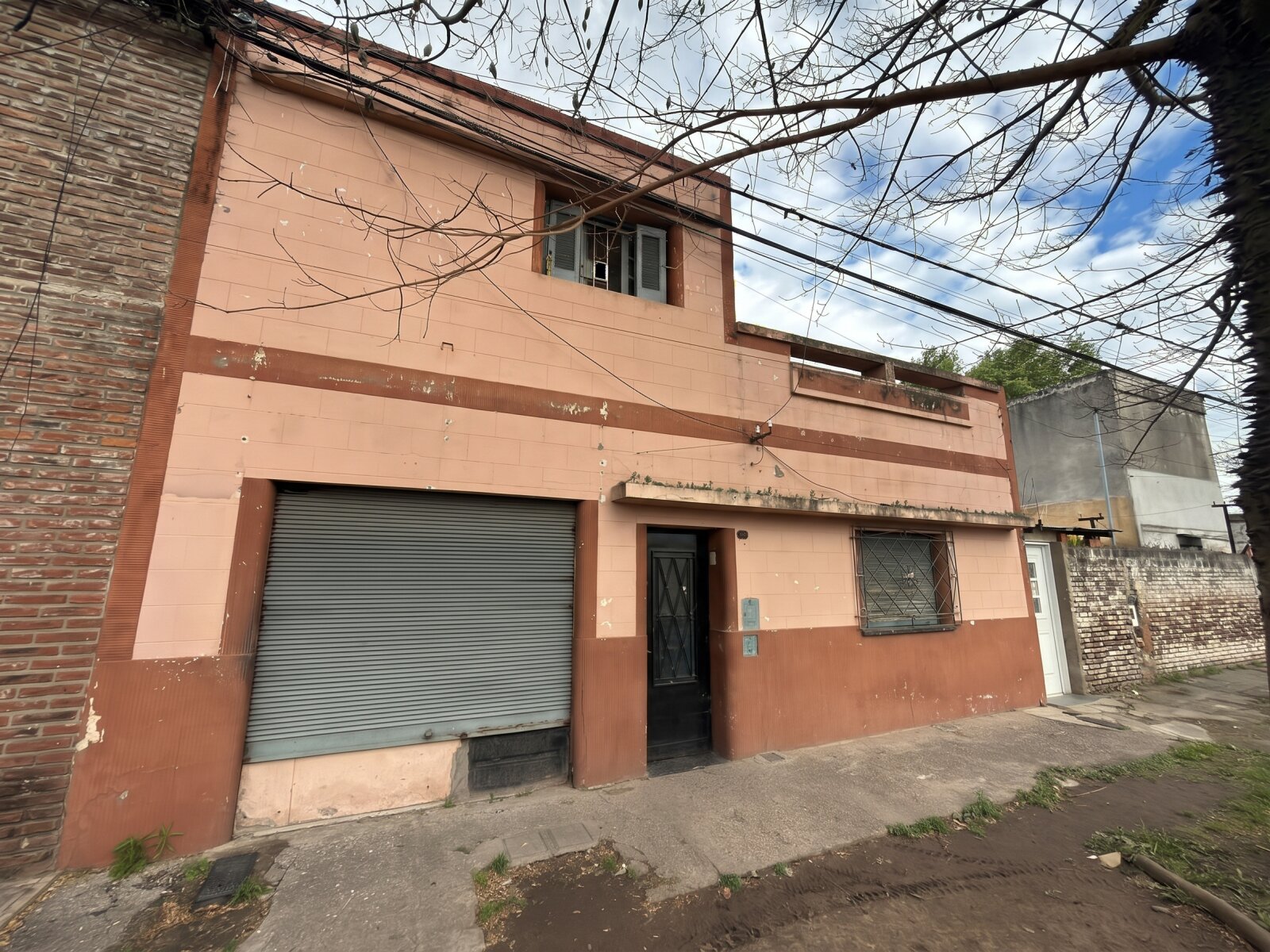 Casa a reciclar, barrio Cinco Esquinas