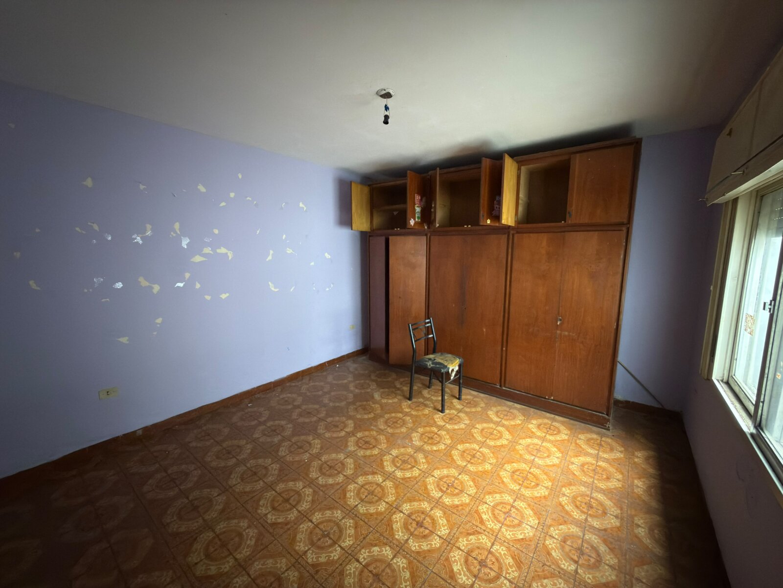 Casa de 2 dormitorios con local comercial y cochera — foto 5