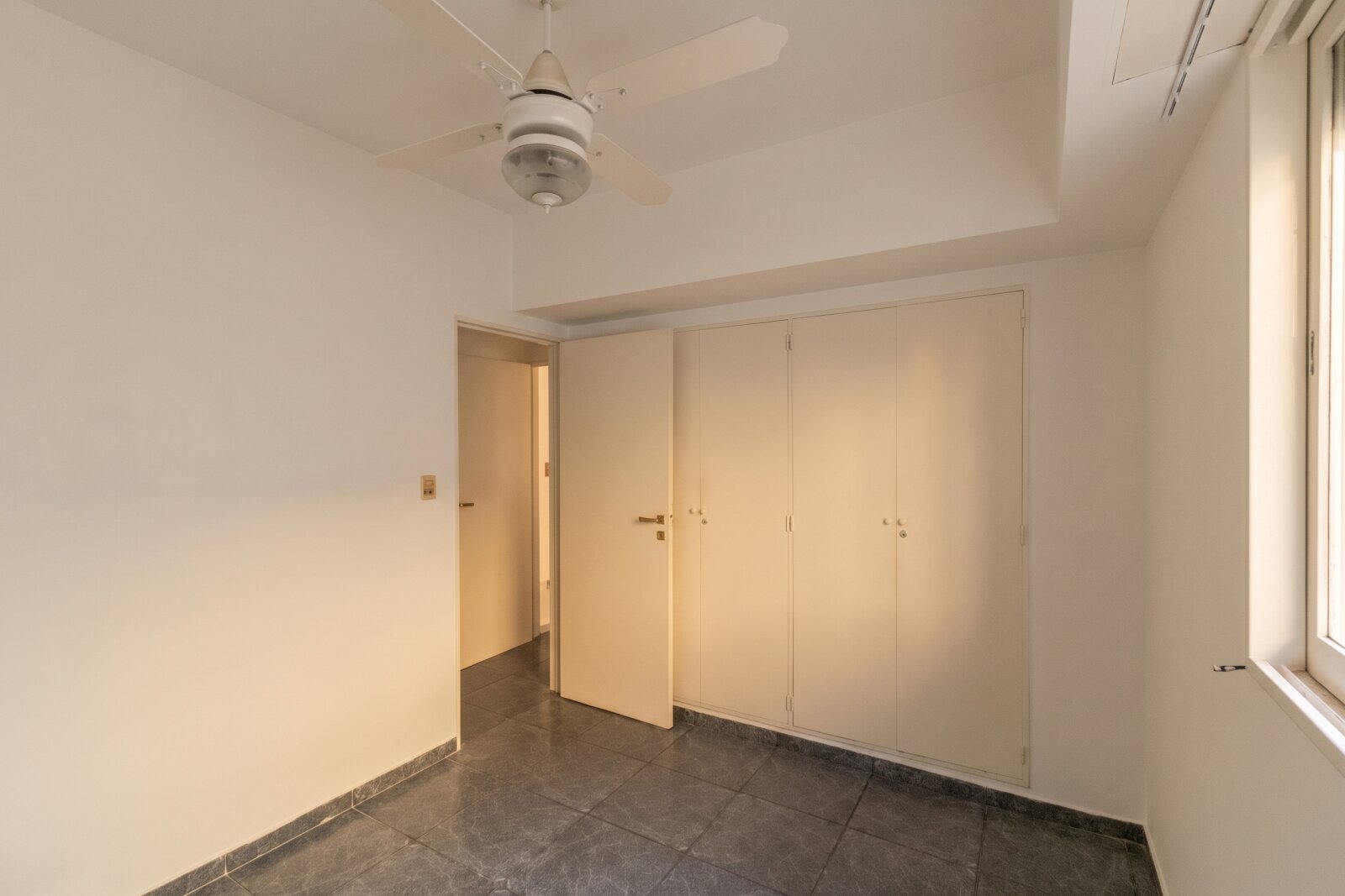 Venta - 2 Ambientes - Piso Alto - Luminoso - Balcón - Facultad de medicina - 16