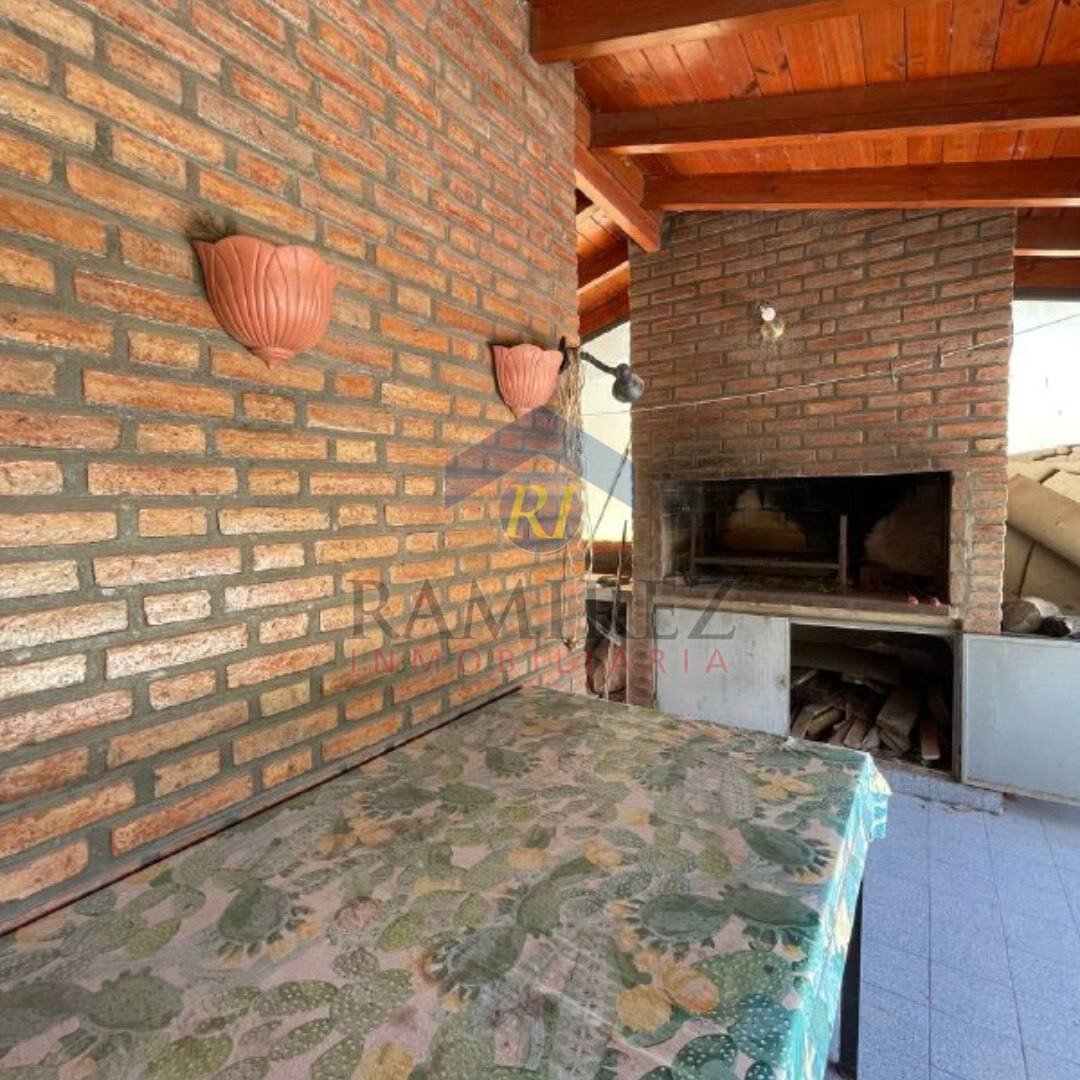 Casa Con local comercial en Centro de Villa Rumipal Calamuchita — foto 8