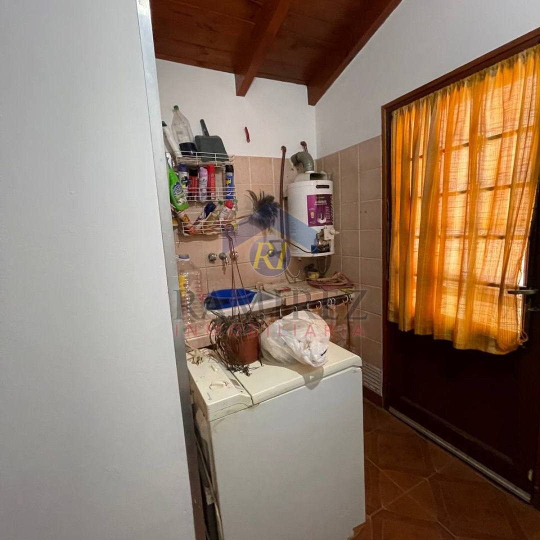 Casa Con local comercial en Centro de Villa Rumipal Calamuchita — foto 3