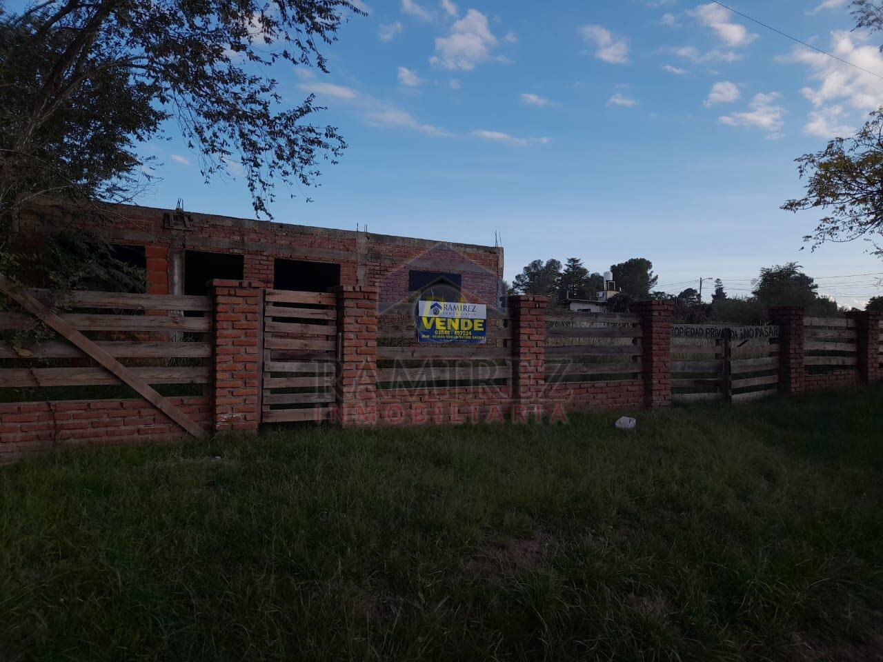 Casa a TERMINAR en villa del dique
