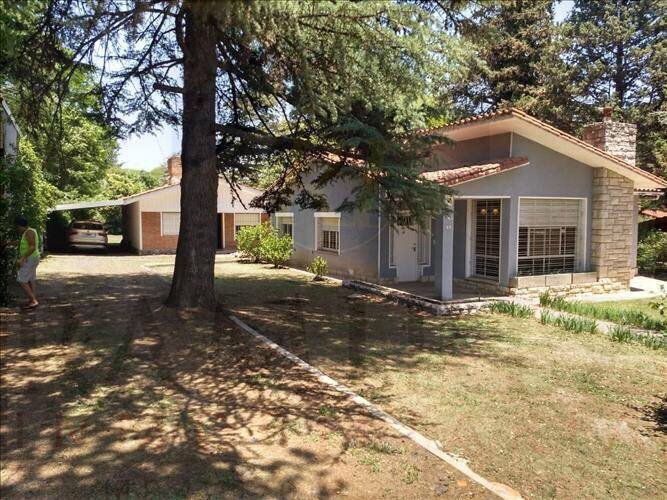 Casa en Villa Gral Belgrano con departamento - 2