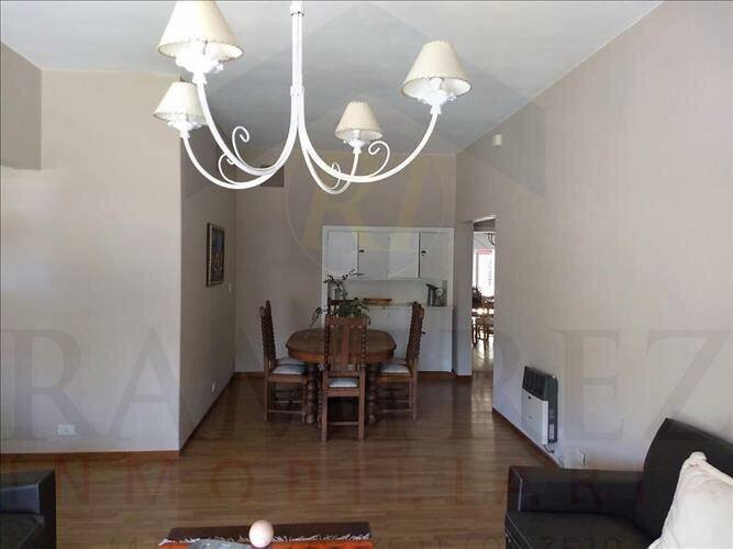 Casa en Villa Gral Belgrano con departamento - 12
