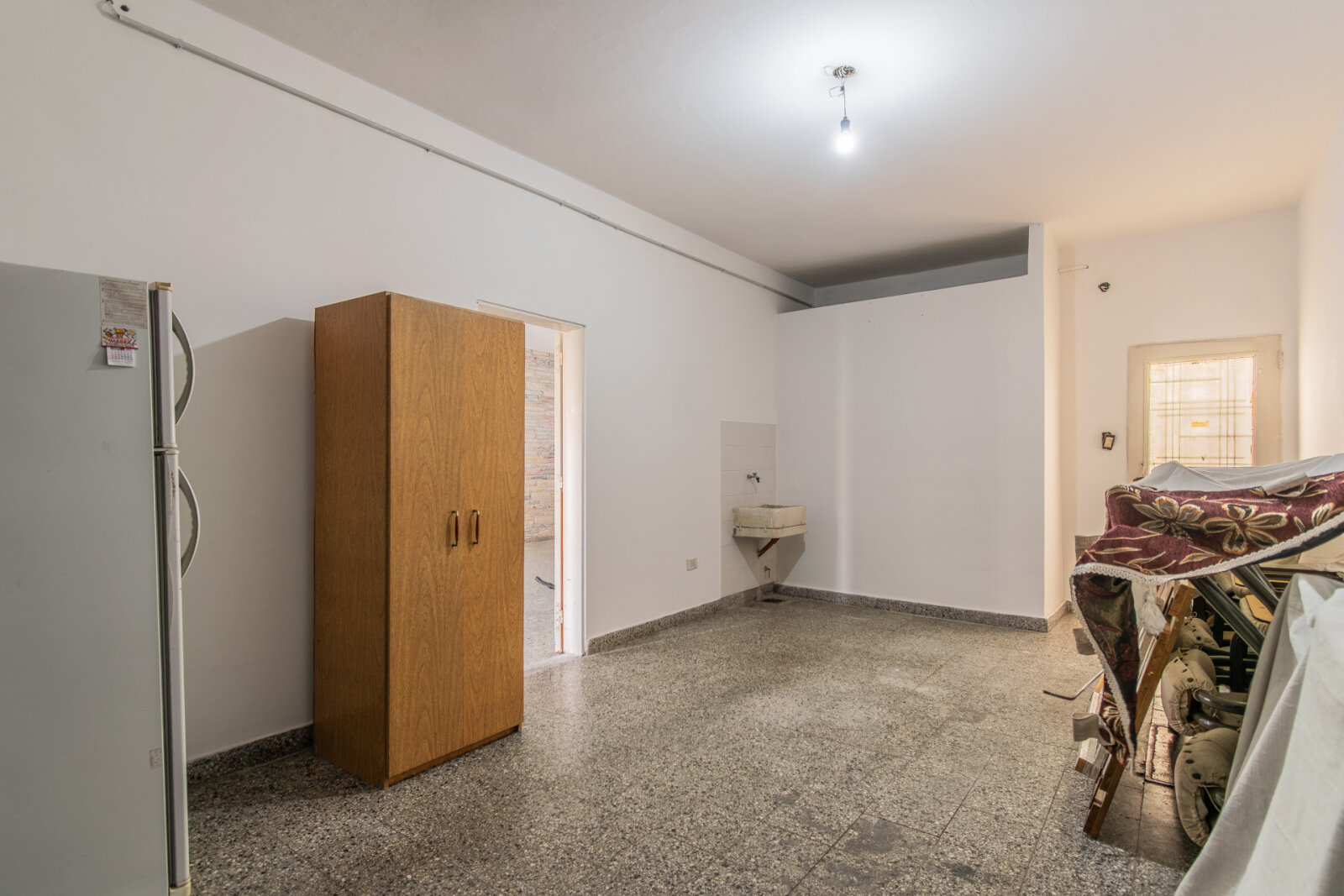 VENTA. CASA. 4 AMBIENTES. PILETA. QUINCHO. TALLER. QUILMES. - 41