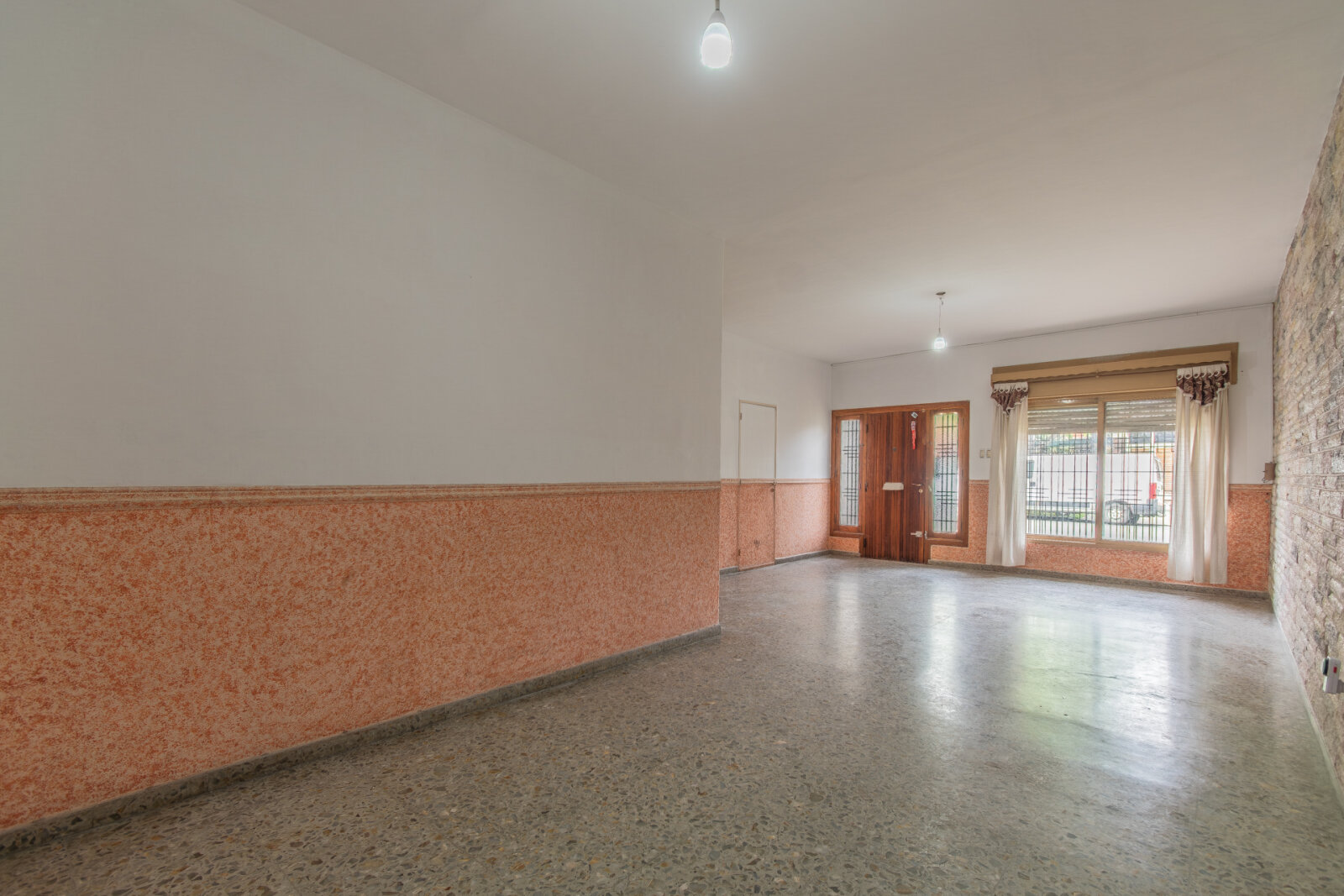 VENTA. CASA. 4 AMBIENTES. PILETA. QUINCHO. TALLER. QUILMES. — foto 5