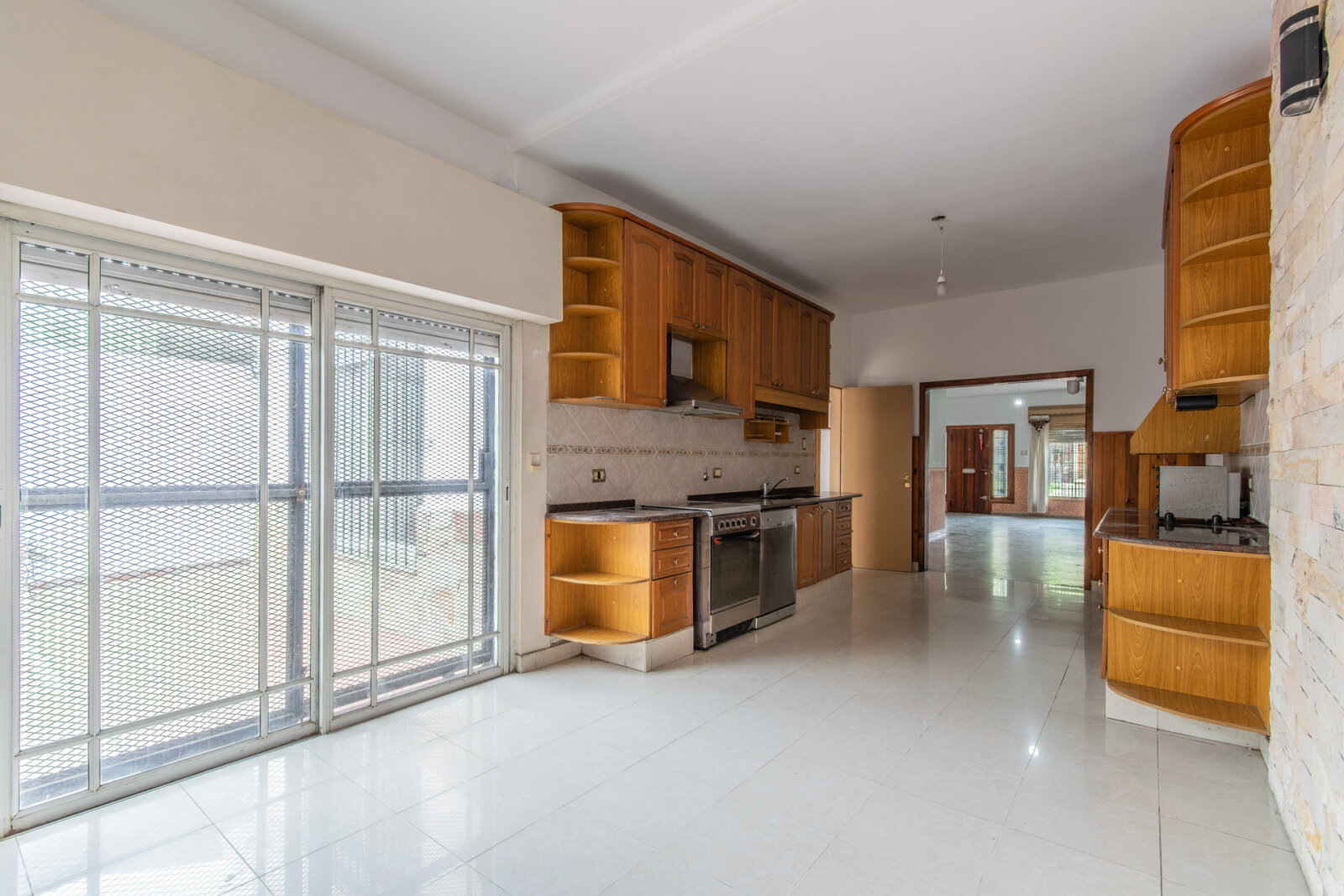 VENTA. CASA. 4 AMBIENTES. PILETA. QUINCHO. TALLER. QUILMES. — foto 8