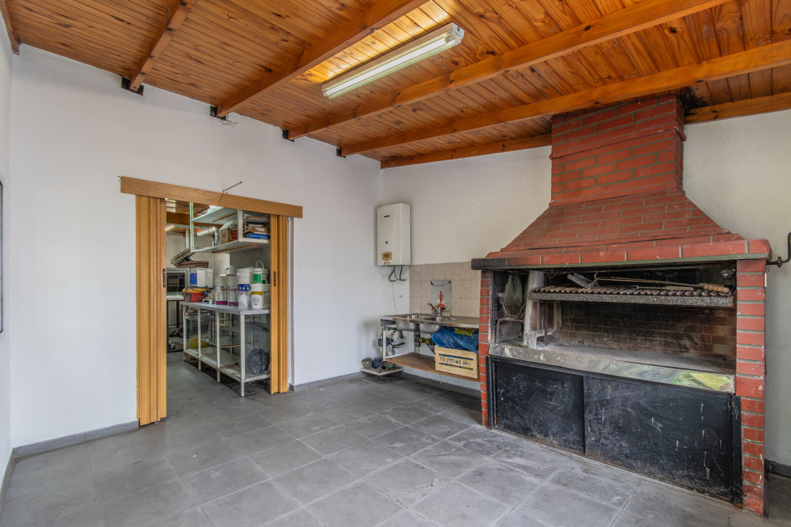 VENTA. CASA. 4 AMBIENTES. PILETA. QUINCHO. TALLER. QUILMES. - 33